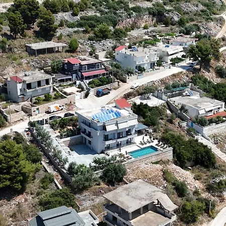 Safir Luxury * Sarandë