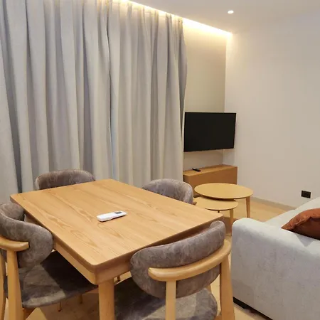 Safir Luxury 3* Sarandë